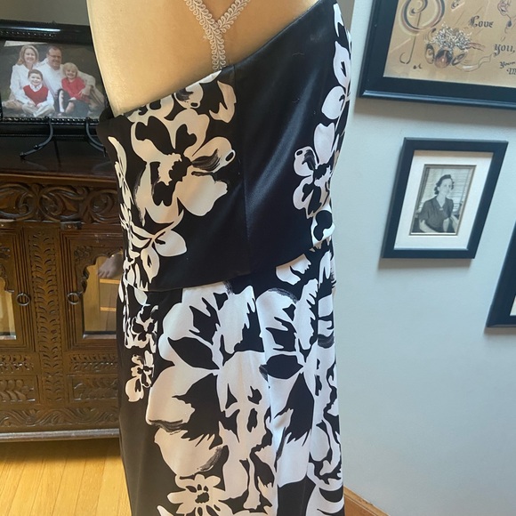 WHBM Formal Gown - Picture 7 of 12